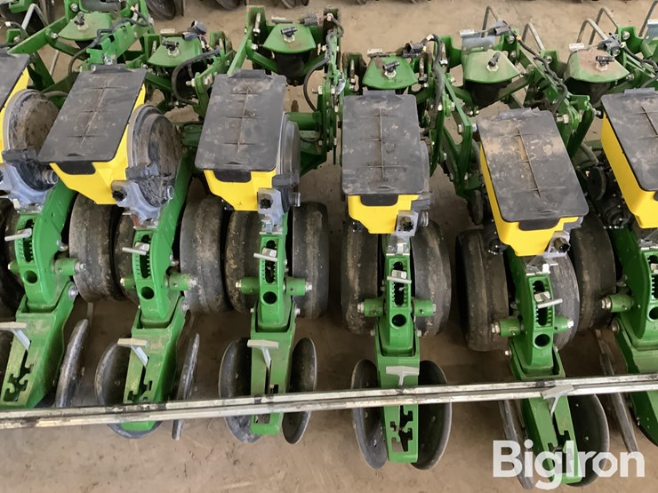 john-deere-5-image-13