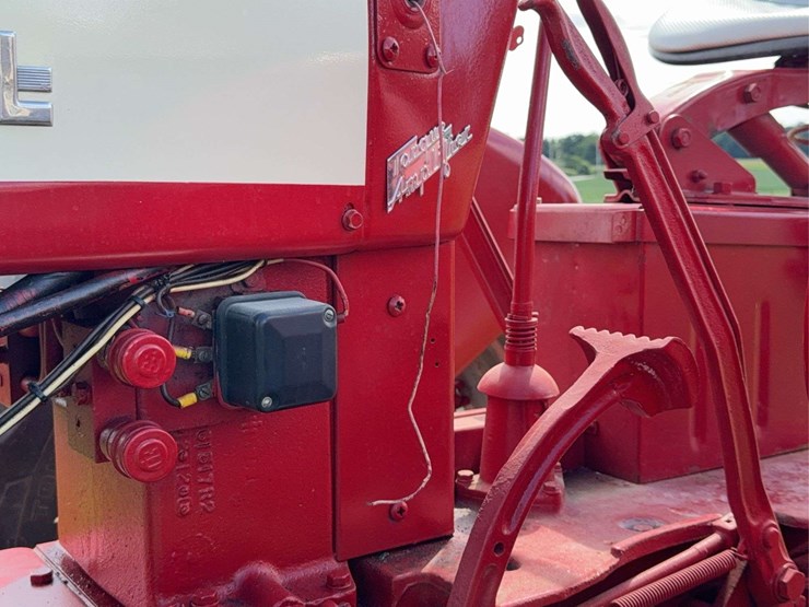 farmall-450-image-50
