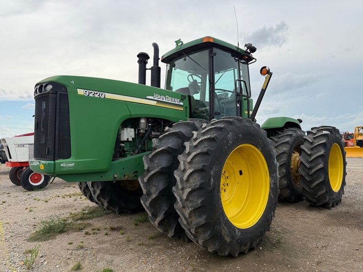2005-john-deere-9220-image-1