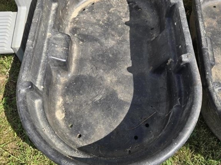 3-feed-troughs-image-4