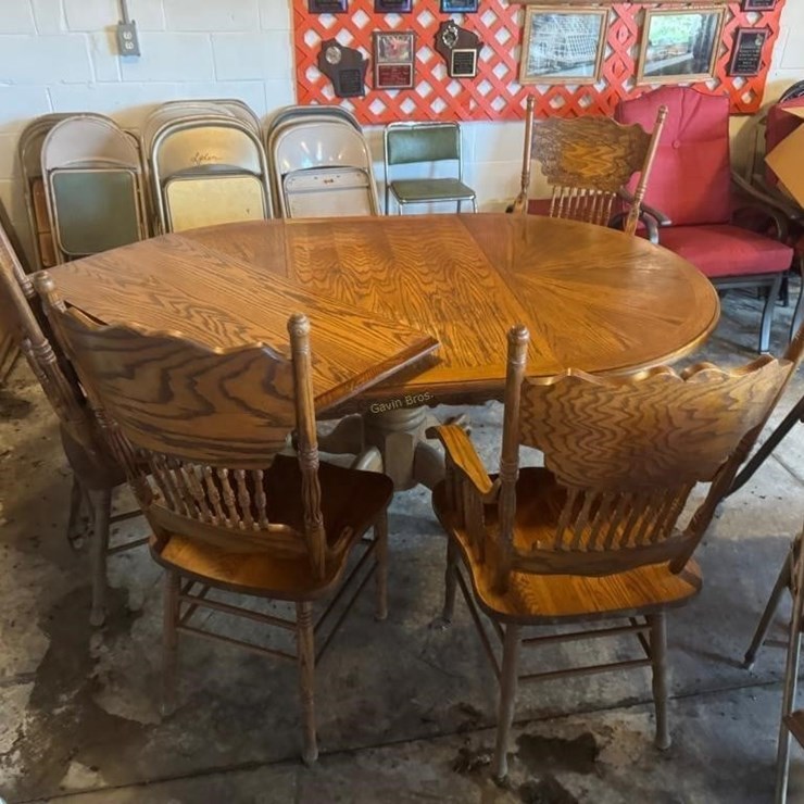 Oak Table & 4 Chairs