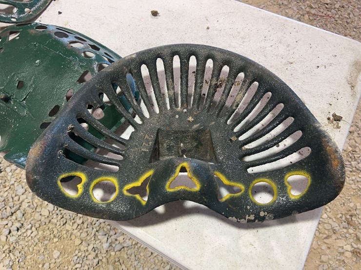 (3)-cast-iron-seats-image-12