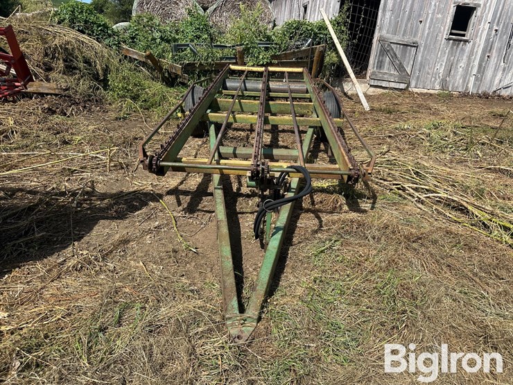 john-deere-200-image-2