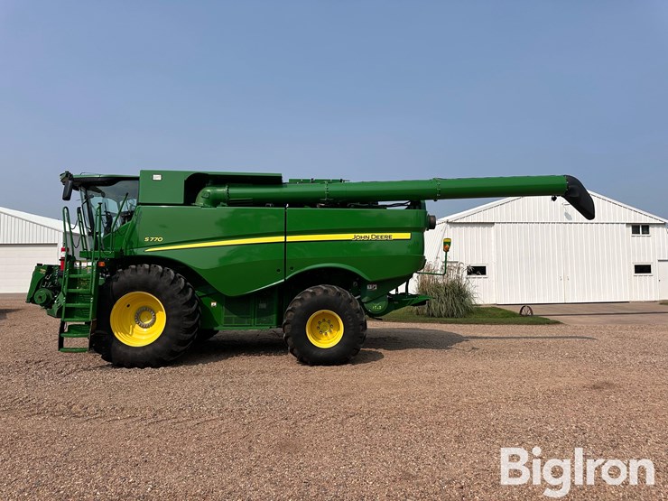 2021-john-deere-s770-image-8