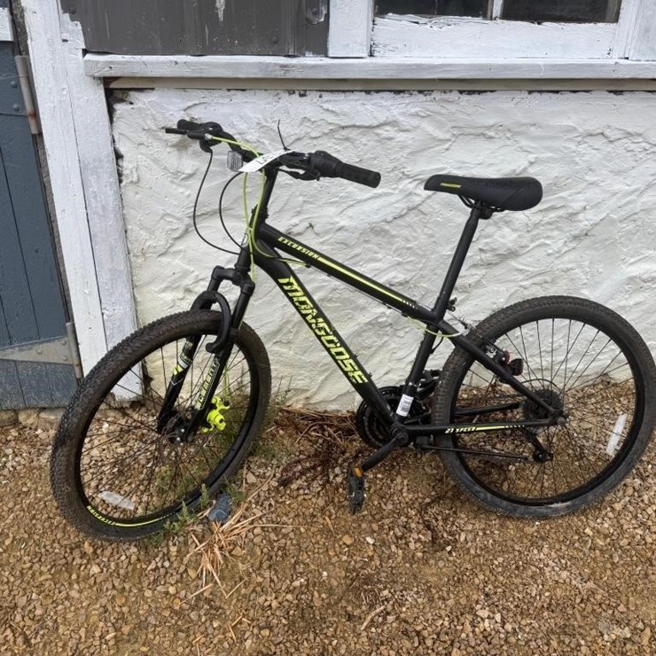 Mongoose Excursion 21 speed bike