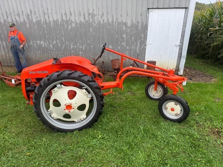 allis-chalmers-g-tractor-image-2