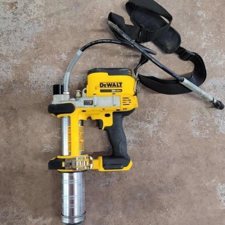 DeWalt 20 Volt Grease Gun