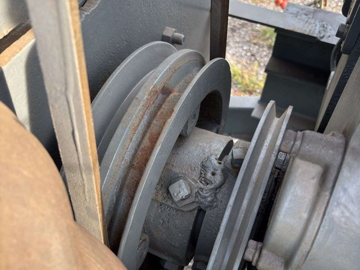 twin-city-stationary-engine-image-38