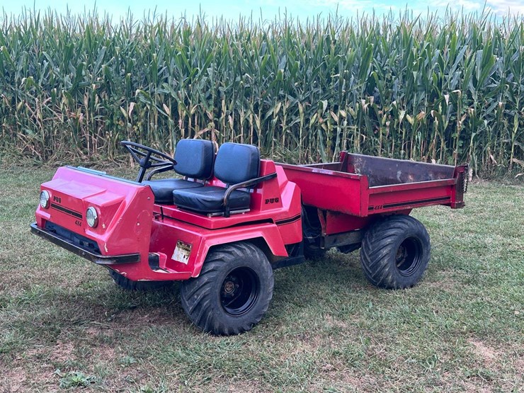 pug-badlands-4x4-articulating-utv-with-hydraulic-dump-bed-image-2