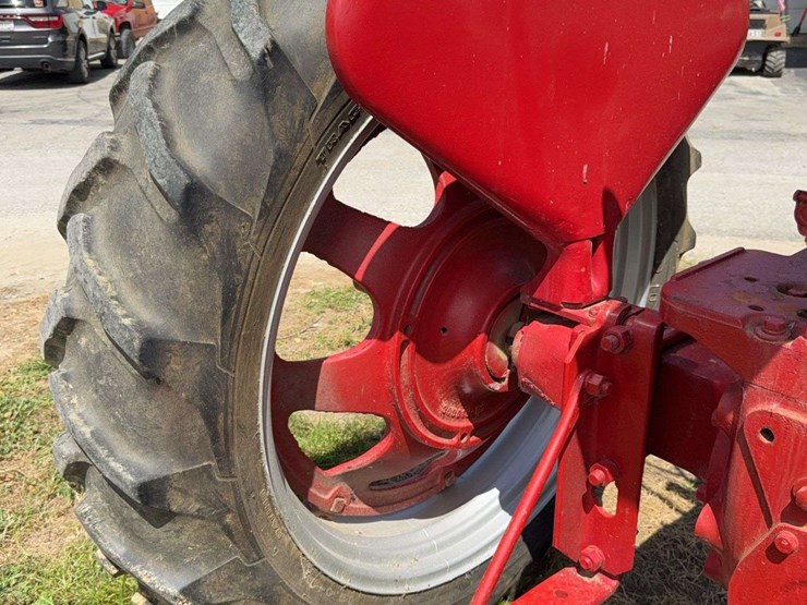 farmall-300-image-27