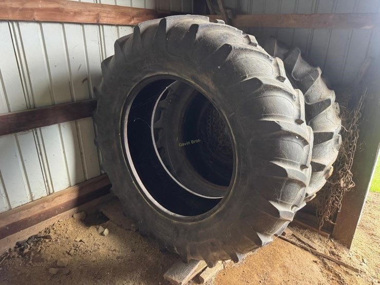 2-18.4-38-tractor-tires-image-3
