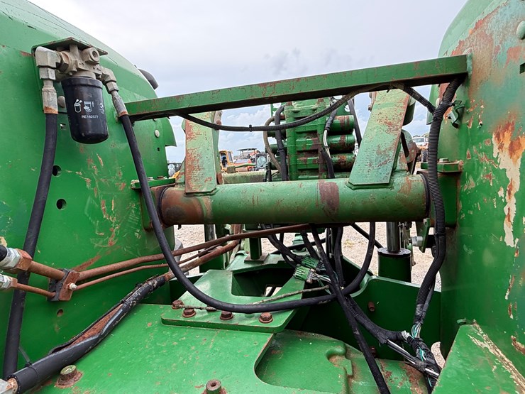 2005-john-deere-9220-image-58