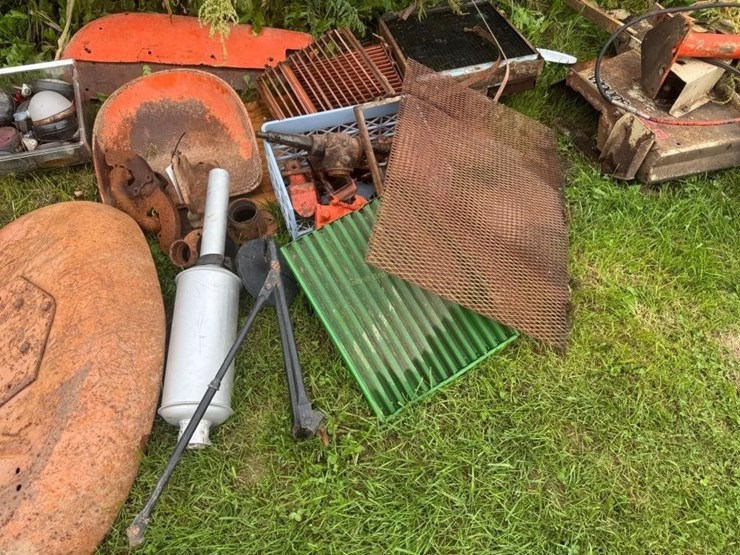 allis-chalmers-tractor-parts-image-3