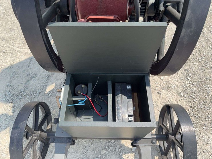 3-hp-international-harvester-“famous”-vertical-engine-image-28