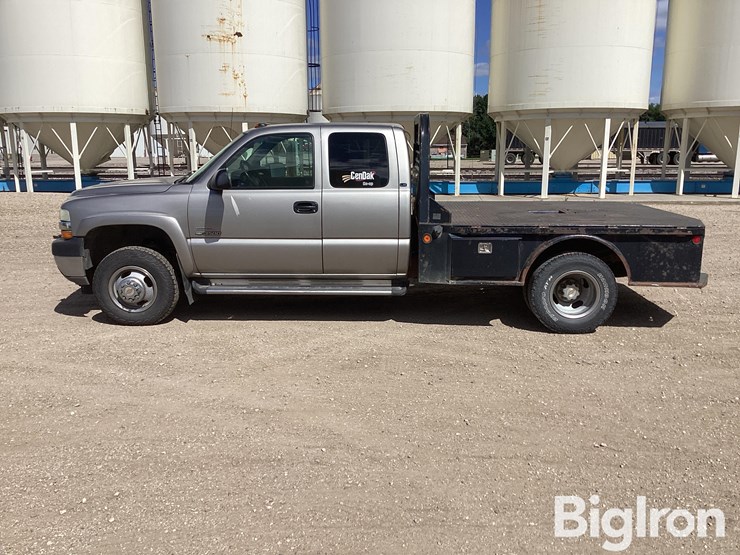 2001-chevrolet-silverado-3500-image-8