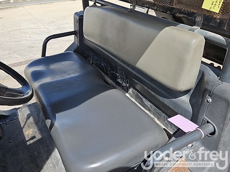 2009-kubota-rtv900-image-17