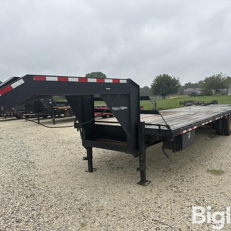 Friesen T/A Flatbed Trailer