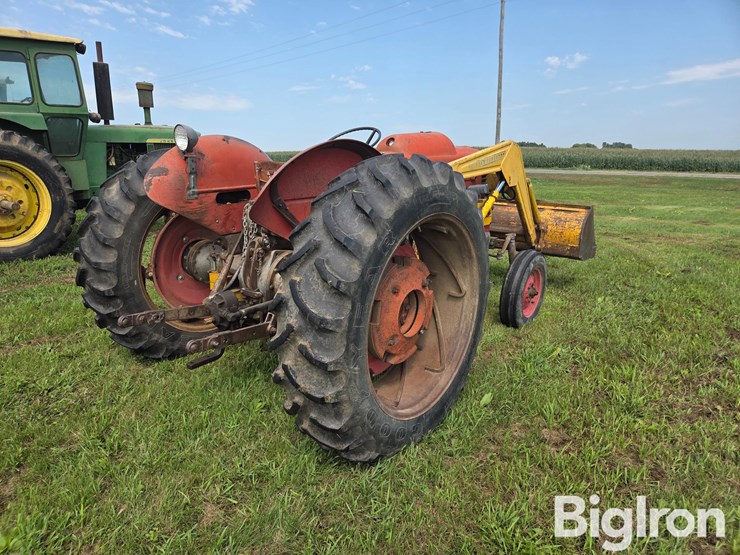 massey-ferguson-65-image-5