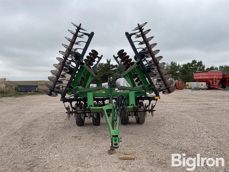 john-deere-630-image-2