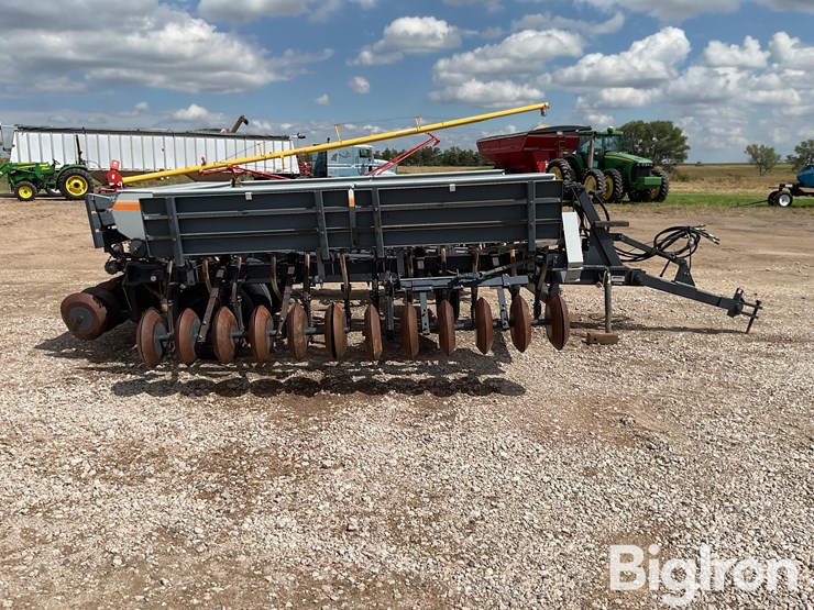 crust-buster-3200-image-4