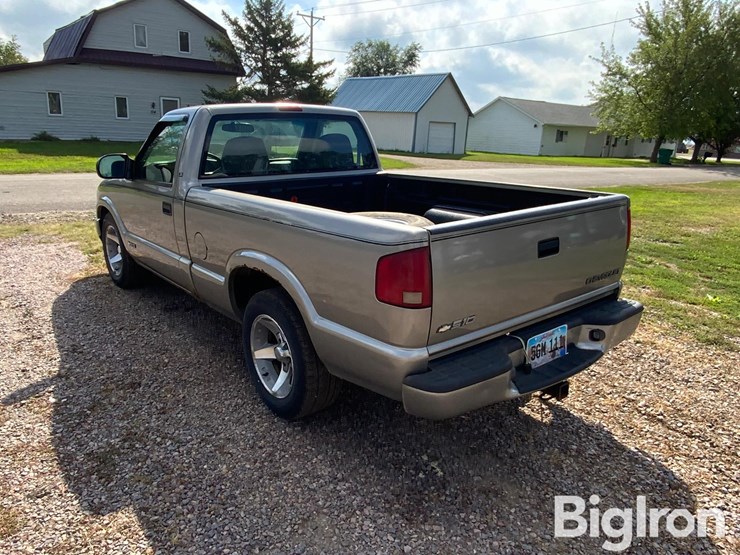 2003-chevrolet-s10-image-7