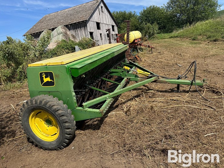 john-deere-8300-image-4