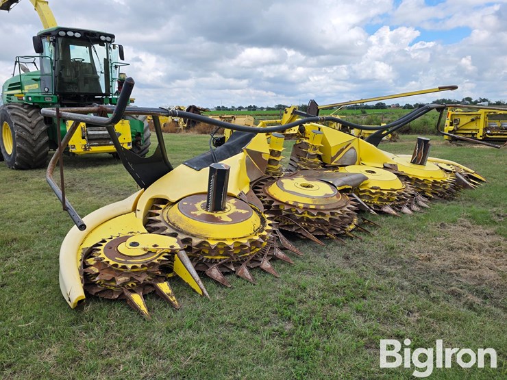 2013-john-deere-770-image-3