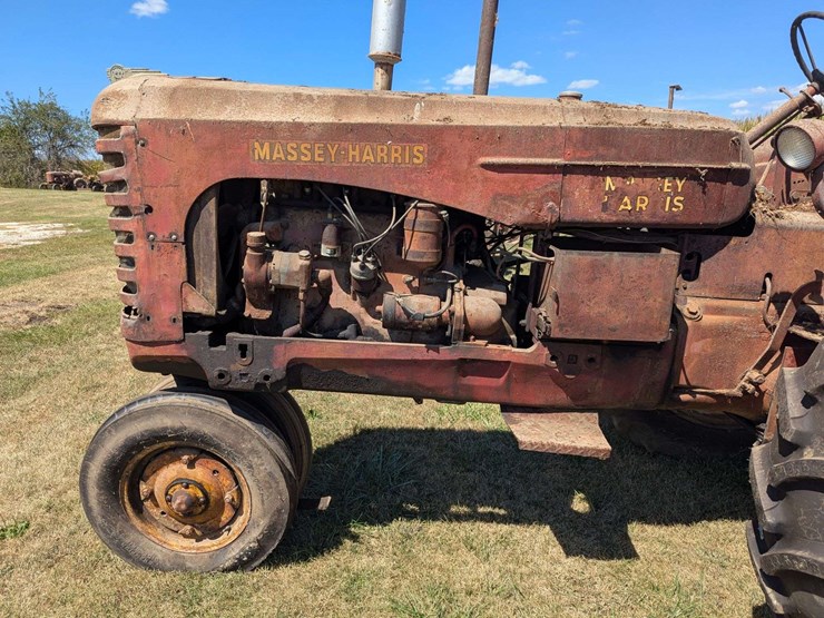 massey-harris-444-image-15