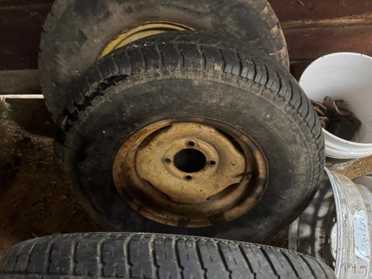 5-16"-tires-&-rims-image-5