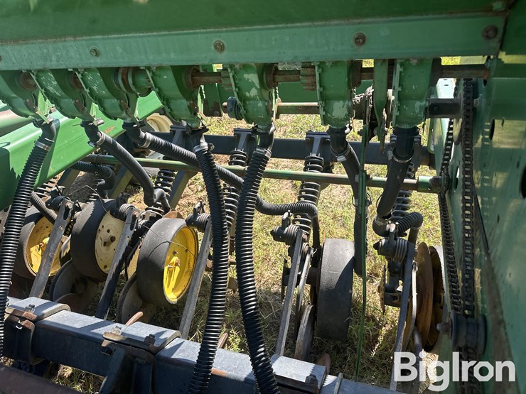 john-deere-750-image-15