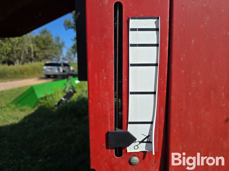 2005-case-ih-rbx562-image-17