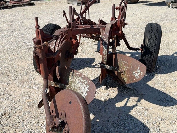 2-bottom-plow-image-8