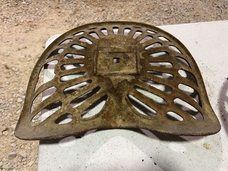 (3)-cast-iron-seats-image-5