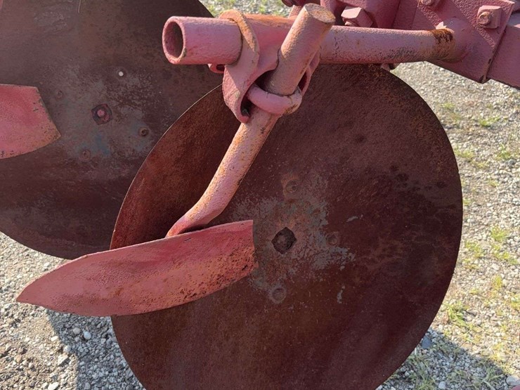 minneapolis-moline-disc-plow-image-14