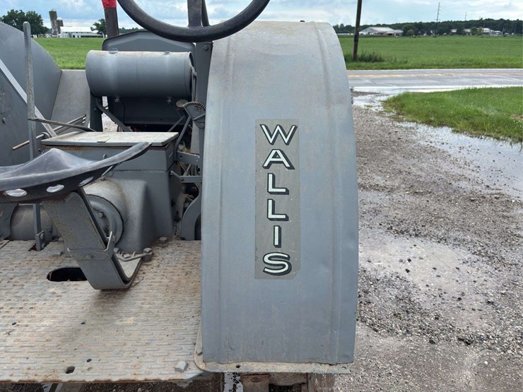 wallis-20-30-tractor-image-30