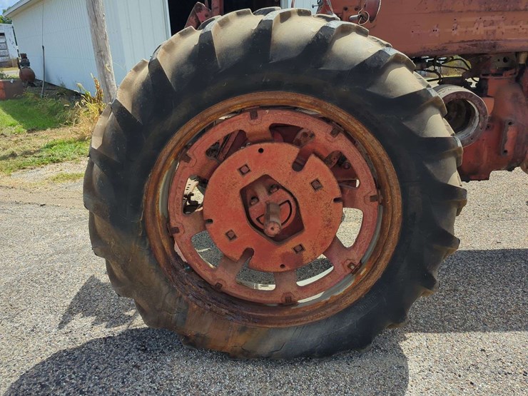mccormick-farmall-diesel-400-wf-image-8