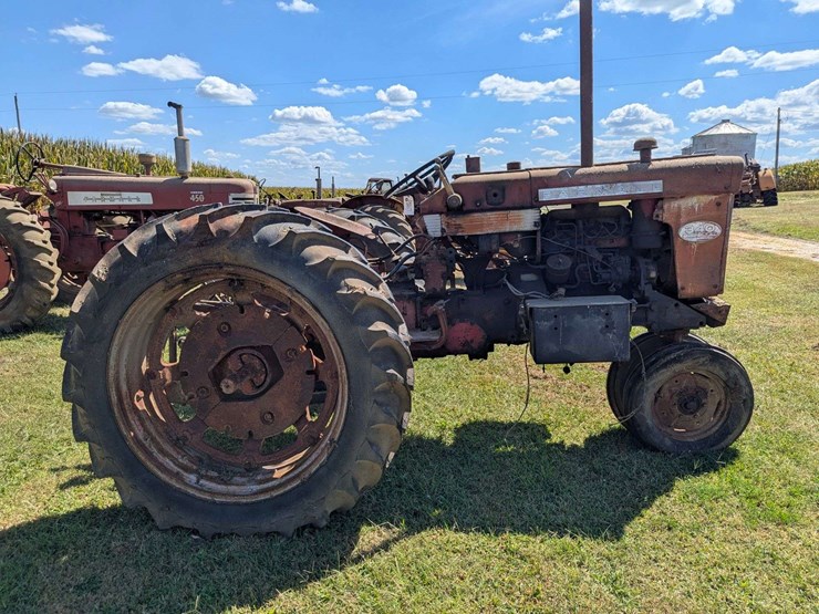 farmall-340-diesel-image-4