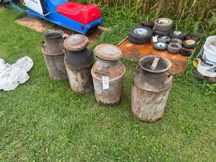 4-milk-cans-image-2