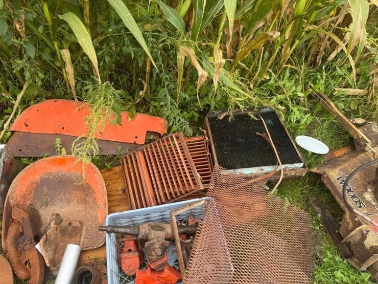 allis-chalmers-tractor-parts-image-4