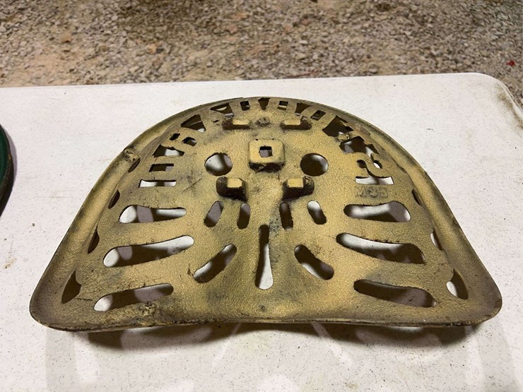 (3)-cast-iron-seats-image-14