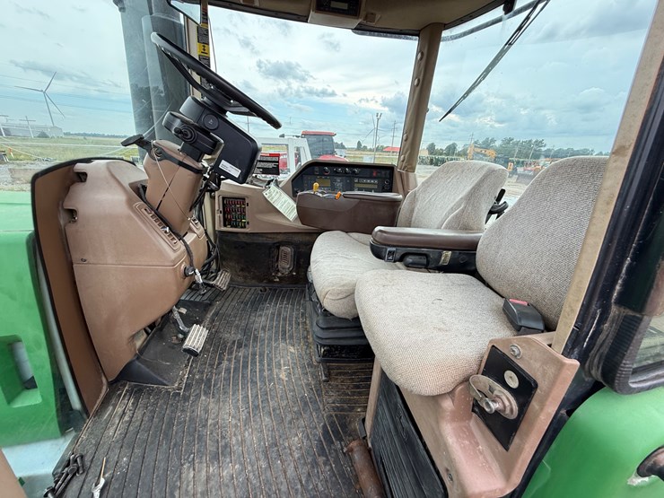 2005-john-deere-9220-image-64