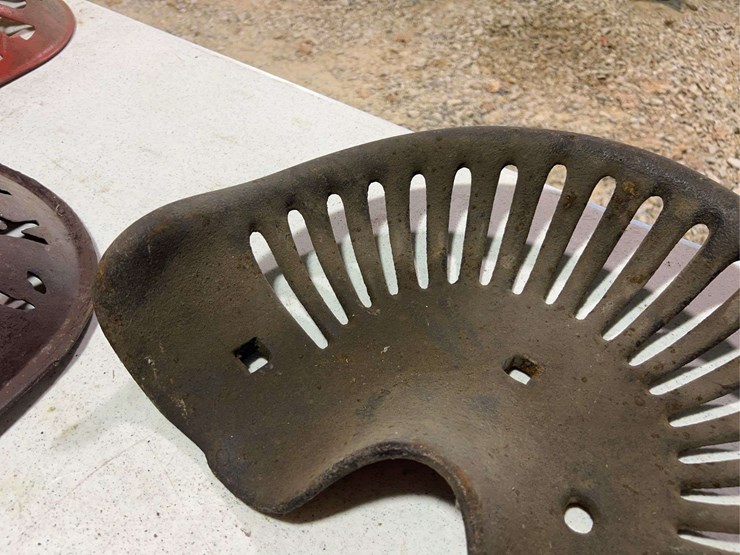 (3)-cast-iron-seats-image-13