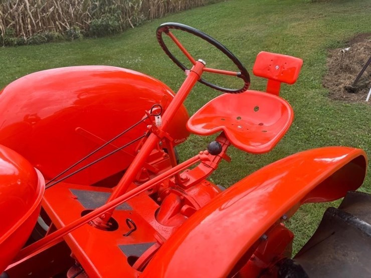 1949-allis-chalmers-wf-tractor-image-12