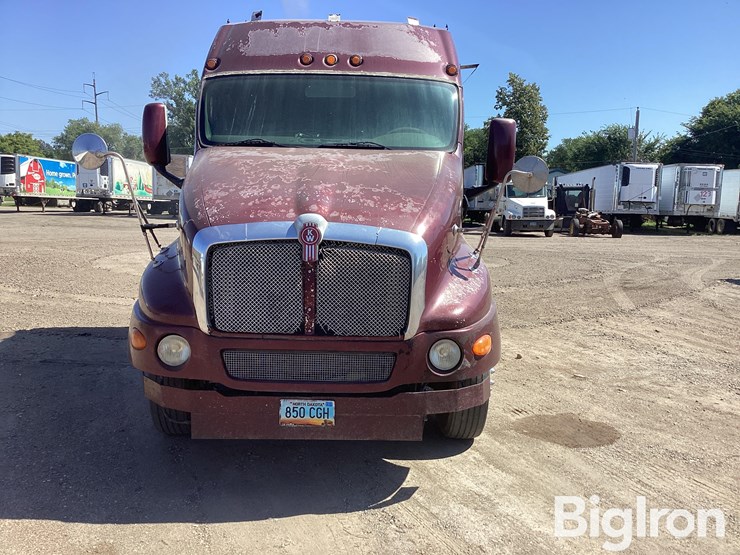 2007-kenworth-t2000-image-2