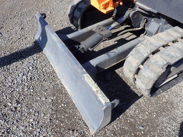 kubota-kx026-image-10