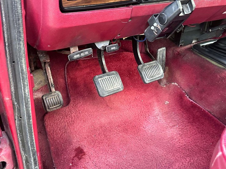 1991-dodge-d250-image-38