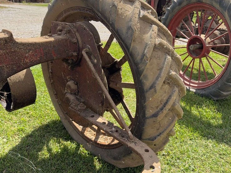 farmall-f-20-image-19