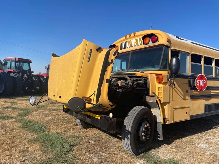 2002-bluebird-school-bus-image-86
