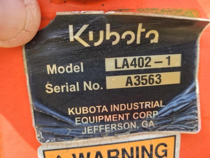 kubota-la402-image-2