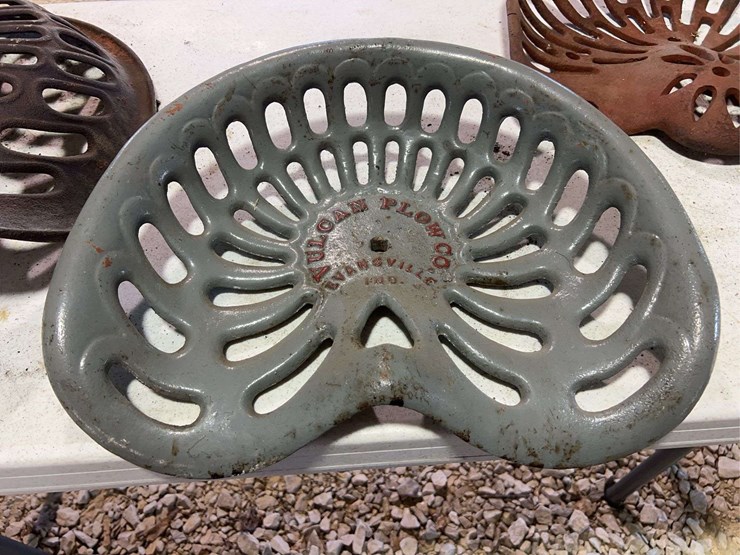 (3)-cast-iron-seats-image-7